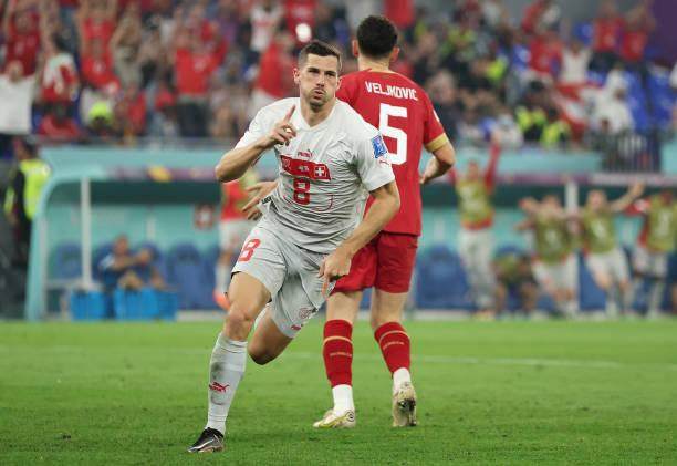 1670012061954089116.jpg 1446328585-612x612.jpg