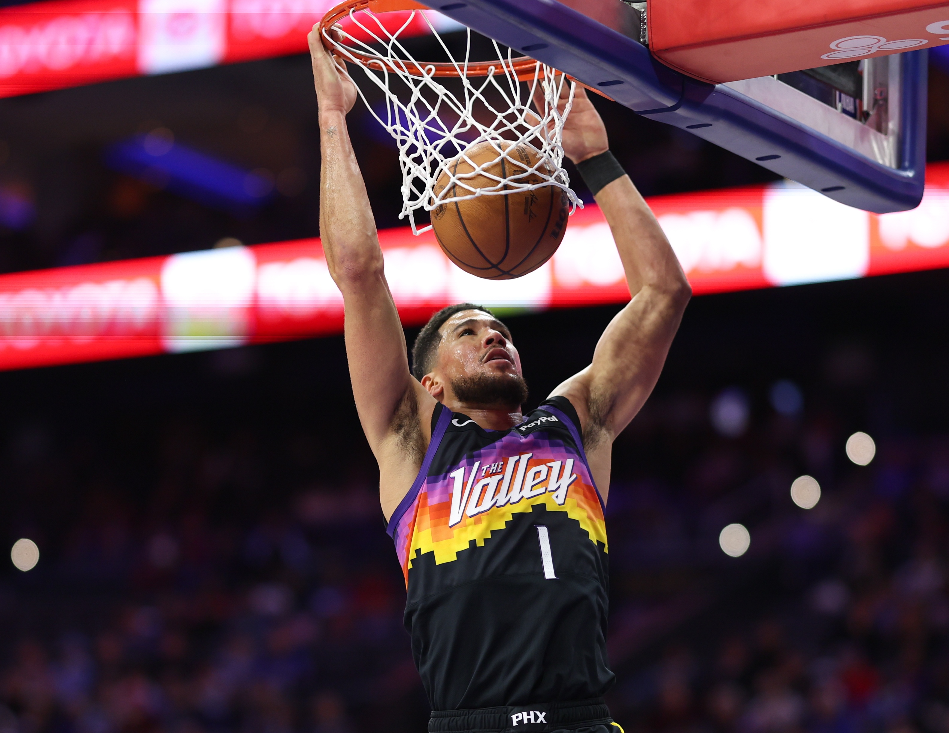 开云娱乐-奥特：布克的恢复形势向好 杰伦·格林的问题出在那次重摔在地